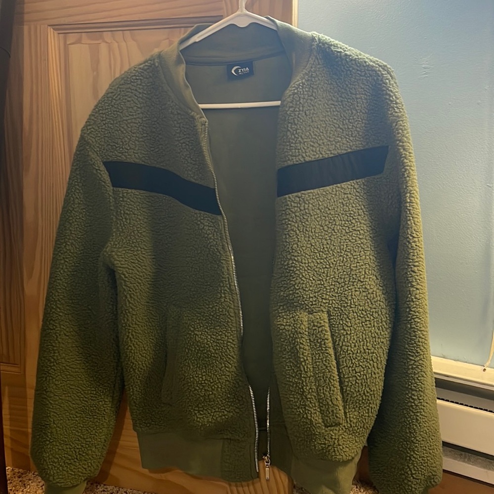 Zyia Zip-up